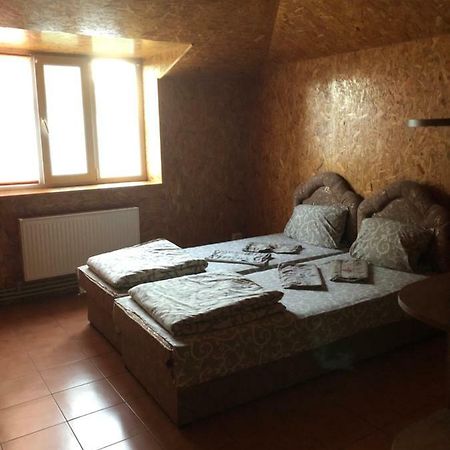 Кафе-Бар «У Дідуся» Vil'khy Exterior photo